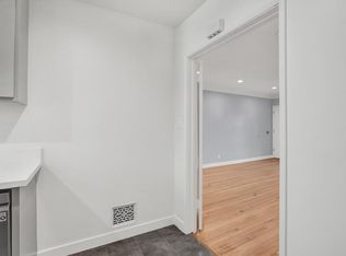 300 S Doheny Dr #300A, Beverly Hills, CA 90211