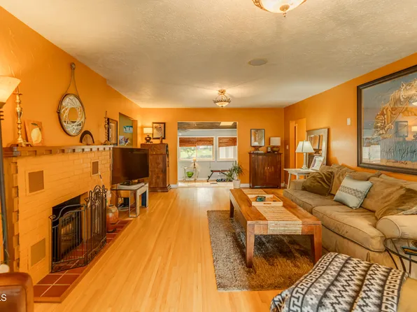 710 N Bell St, Bismarck, ND 58501