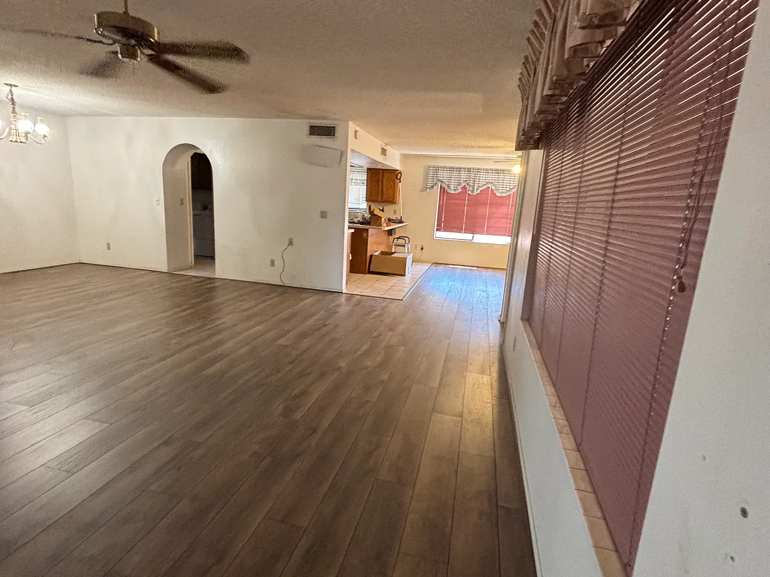 2 bed, 2.5 bath, 1860 sqft, $2,500 — Photo 4