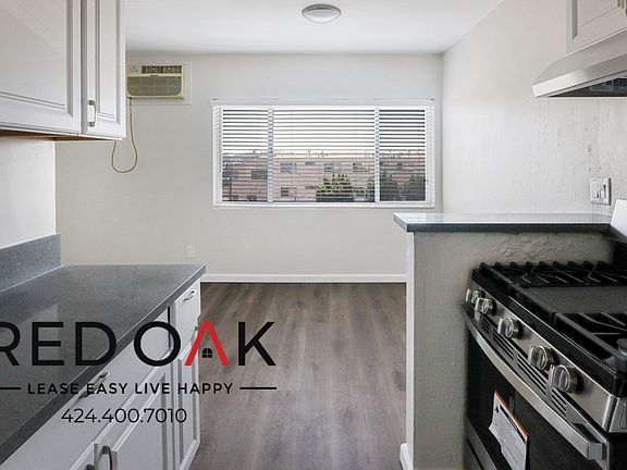 3rd image of 3411 Drew St #16