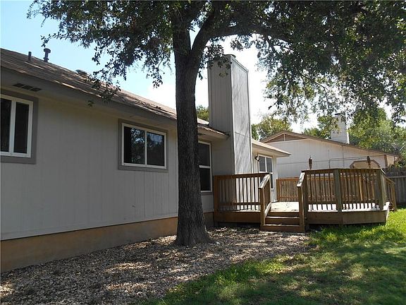 3rd image of 3903 Alexandria Dr