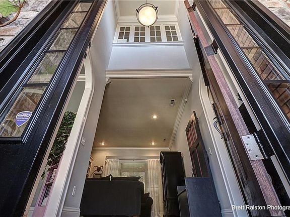 4th image of 2522 N Worthington Way