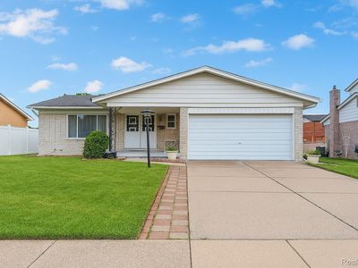 3942 Byrd Dr, Sterling Heights, MI, 48310
