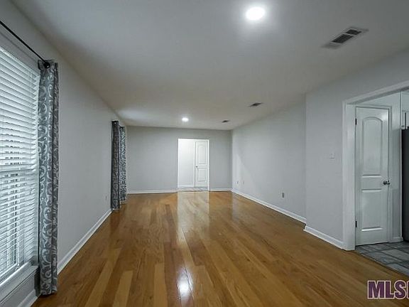 3rd image of 5281 Timber Cove St