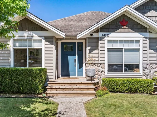 34251 King Rd, Abbotsford, BC V2S 7N2