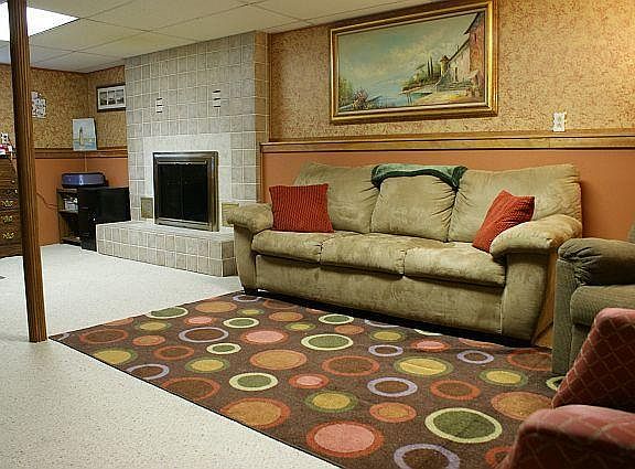 4th image of 4021 Vermilion Ave