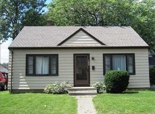 165 Whittington Rd, Irondequoit, NY 14609