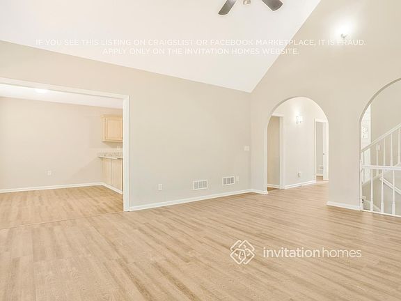 4th image of 2447 Doubletree Dr NW
