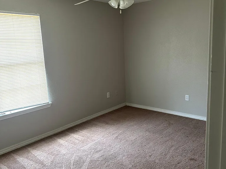10483 Cal Ln — Photo 12