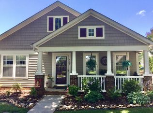 137 Parkview Ln, Advance, NC 27006