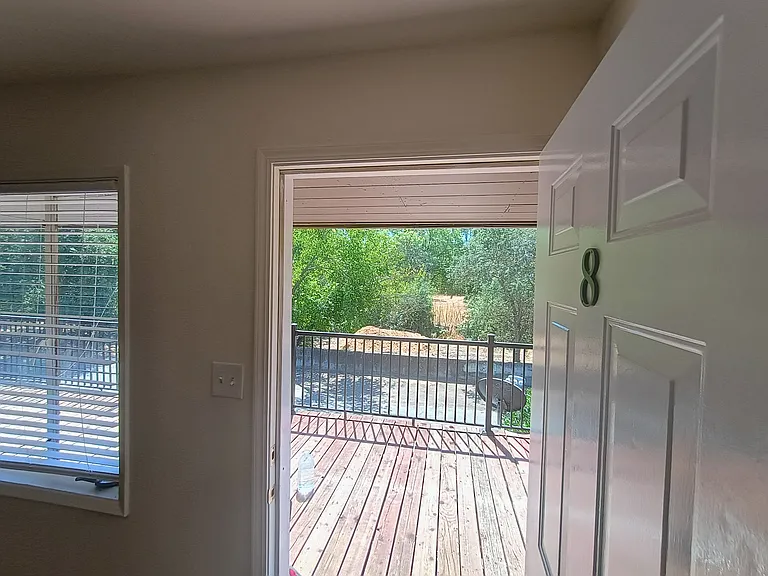 1455 Lochbrae Rd #8 — Photo 5
