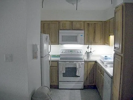 3055 Trinity Dr #428 — Photo 4