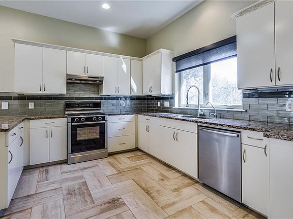 5th image of 6413 Forest Hills Dr