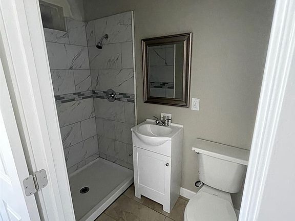 2nd image of 1183 W 24th St