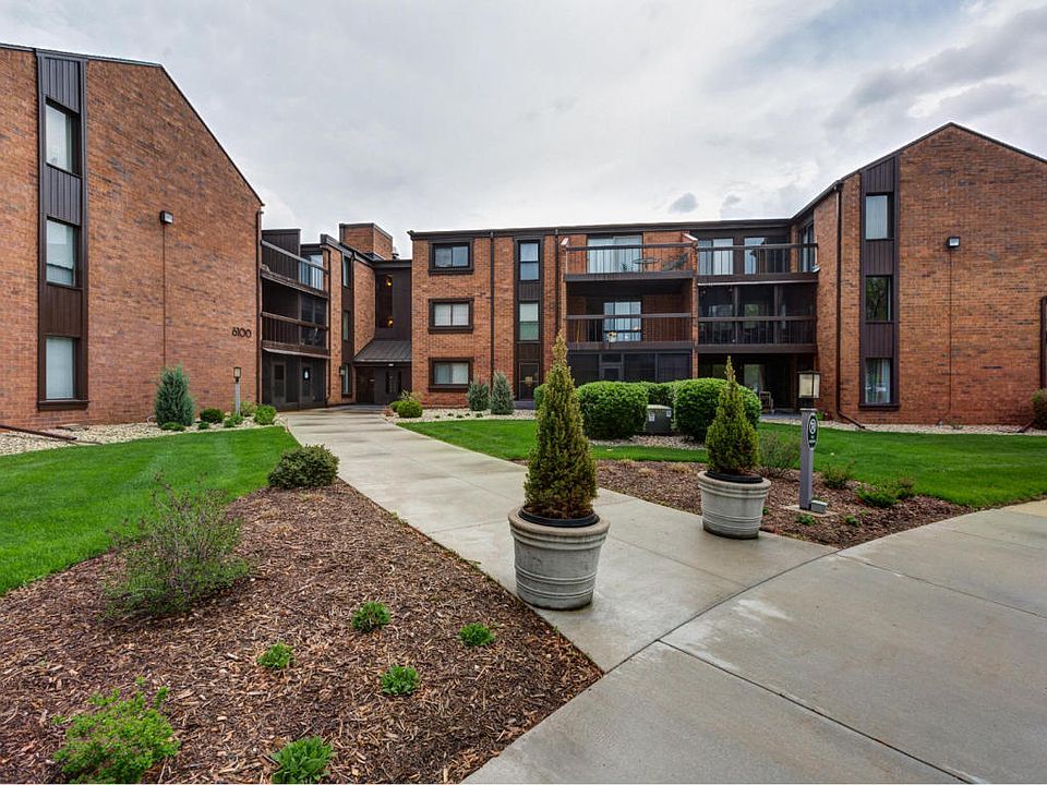 1st image of 6100 W Stonehedge Dr APT 127