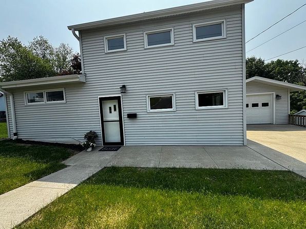421 N Dodge St