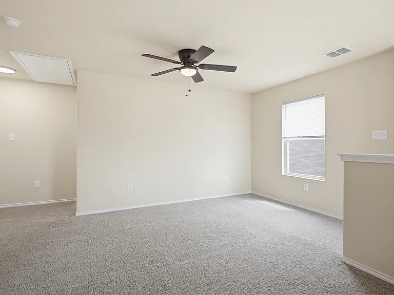 2038 Chelsea Grv — Photo 12