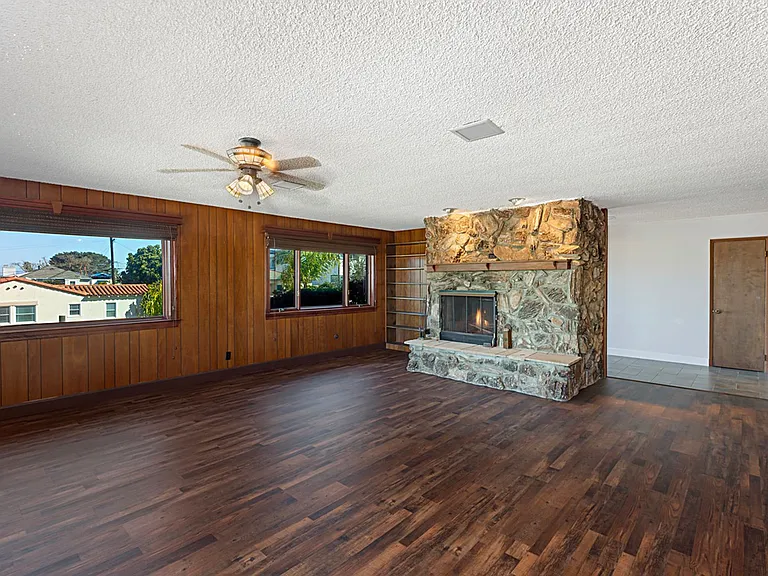 4495 Brighton Ave — Photo 6