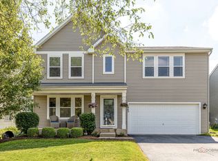 843 Brahms Rd, Volo, IL 60073