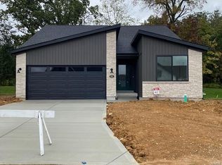 532 Birchwood Dr, Moscow Mills, MO 63362