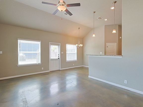 5th image of 940 Country Club Dr #A