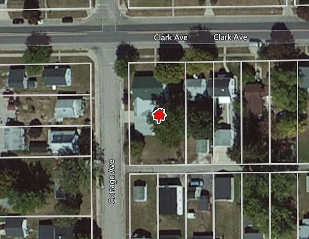 2nd image of 1027 Clark Ave