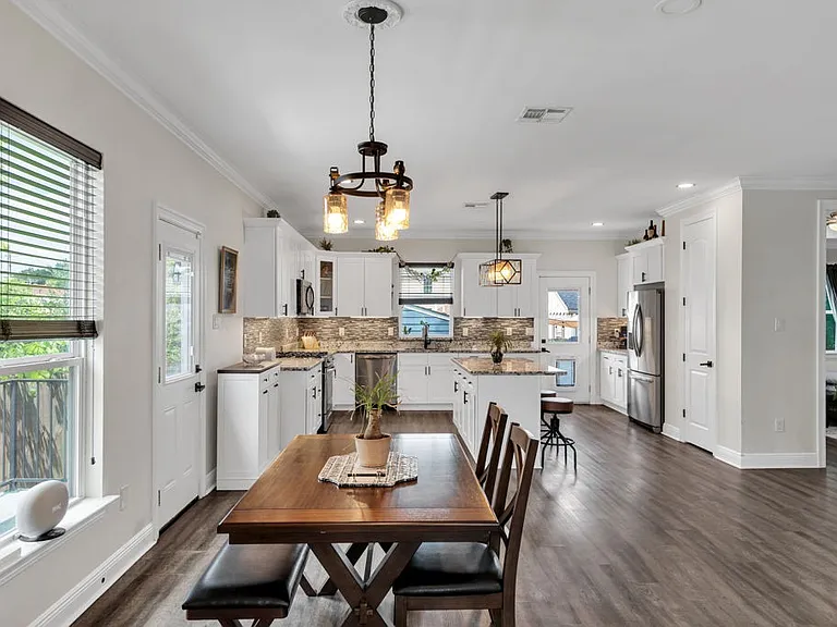 3620 Live Oak St — Photo 8