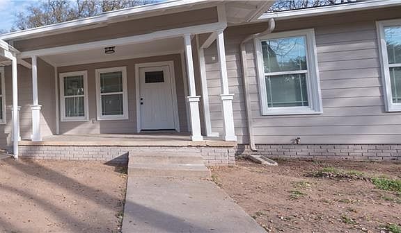 2nd image of 1112 Phillips Blvd