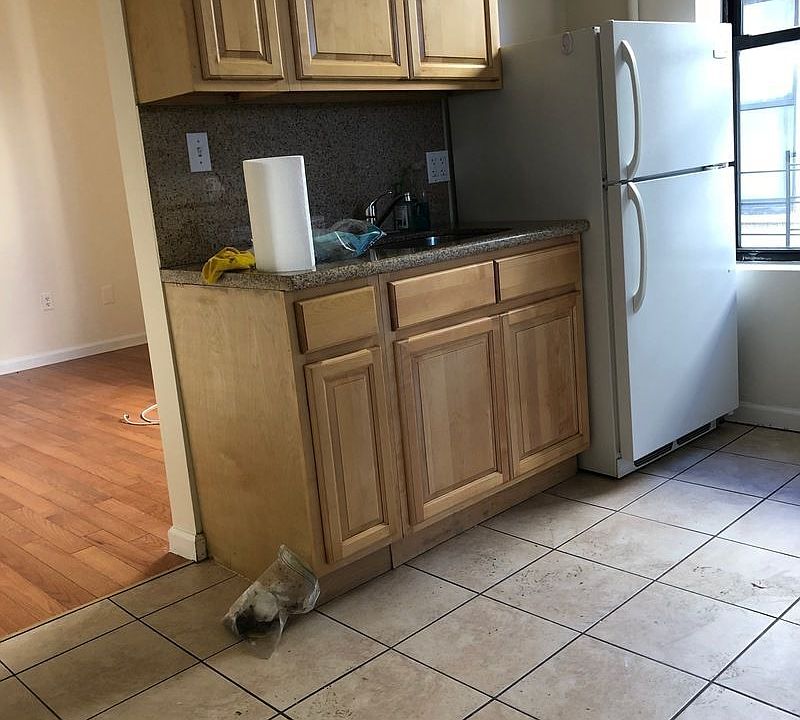1st image of 3167 37th St APT 16