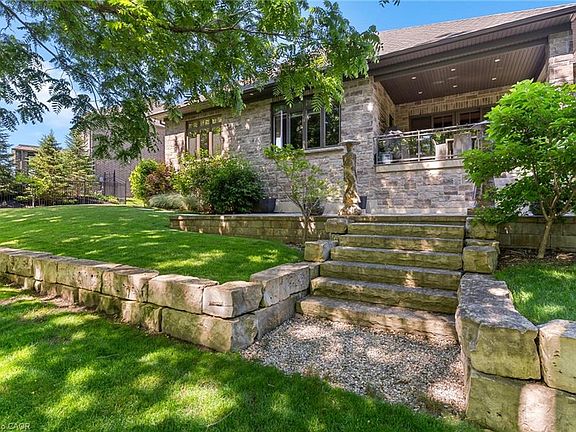 4th image of 44 Pioneer Ridge Dr