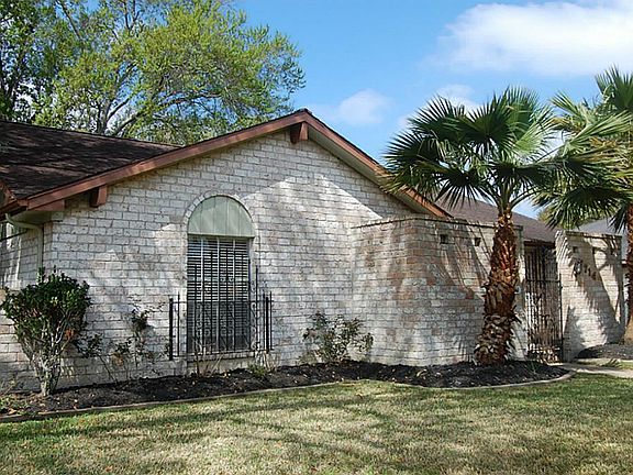 2nd image of 7714 Lacy Hill Dr