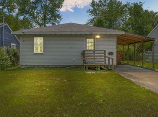 2528 W High St, Springfield, MO 65803