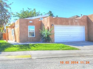 7252 Chickadee Ln NE, Albuquerque, NM 87109