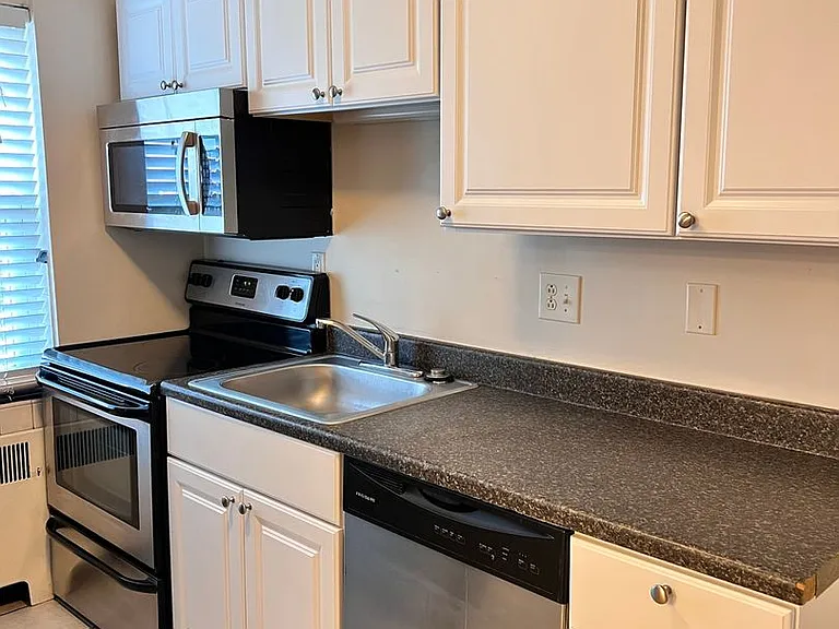 3424 Shaw — Photo 34