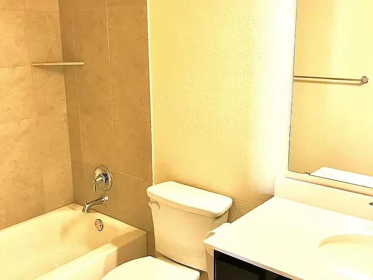 1101 E Parmer Ln #221 — Photo 10