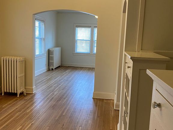 5th image of 4233 Nicollet Ave APT 4