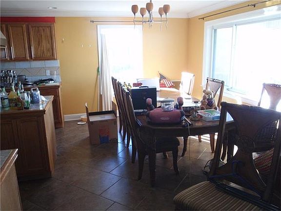 5th image of 133 E Lakeview Dr