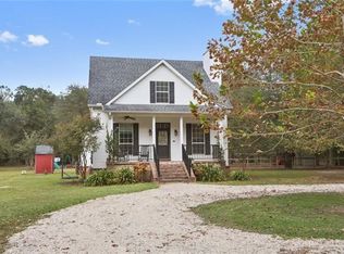 31121 Horse Shoe Island Rd, Lacombe, LA 70445