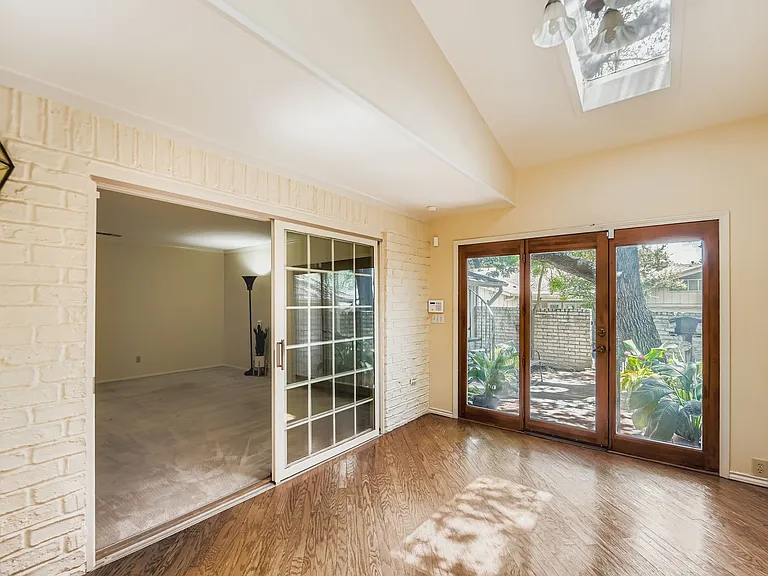 8104 East Ct — Photo 13