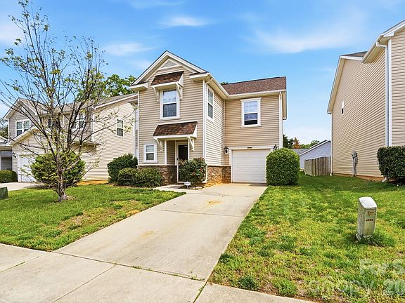 3rd image of 4404 Kiddle Ln
