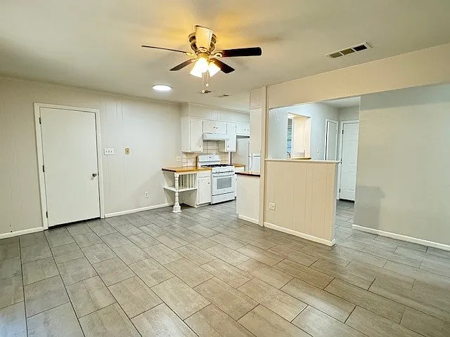 528 Apollo Dr — Photo 1