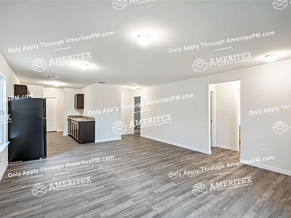 4th image of 1001 Crosby St