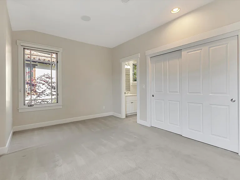 121 Boyer Ln — Photo 28