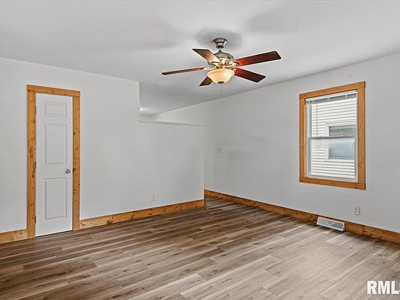 4th image of 408 Parkview Dr