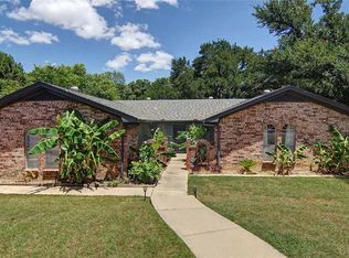 4825 Barnett St, Fort Worth, TX 76103
