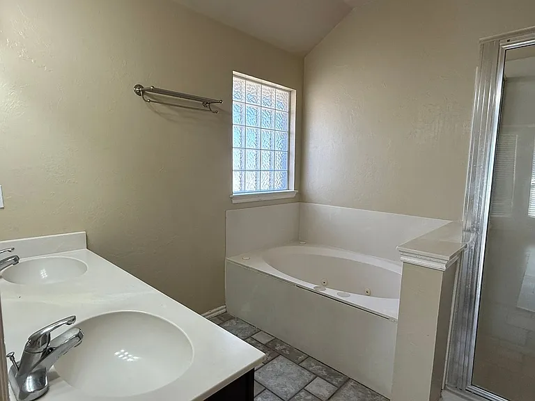 800 Blake Ct — Photo 7