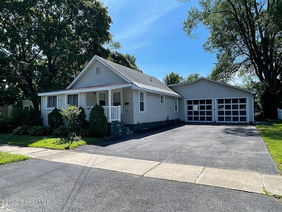 1st image of 44 Stewart Ave