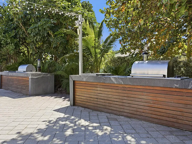 613 Ocean Dr #5D — Photo 14