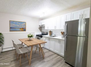 1913 11th Ave SW #2-BEDROOM, Calgary, AB T3C0N9