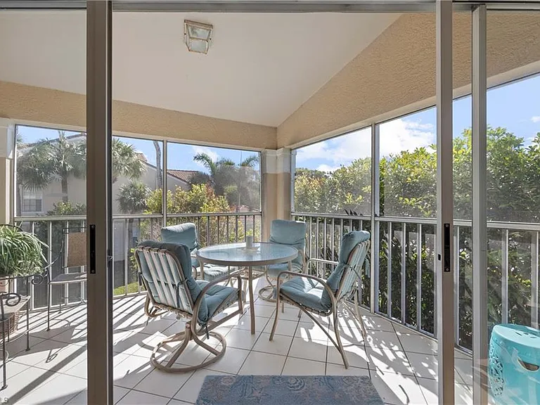 8415 Excalibur Cir #B10 — Photo 20